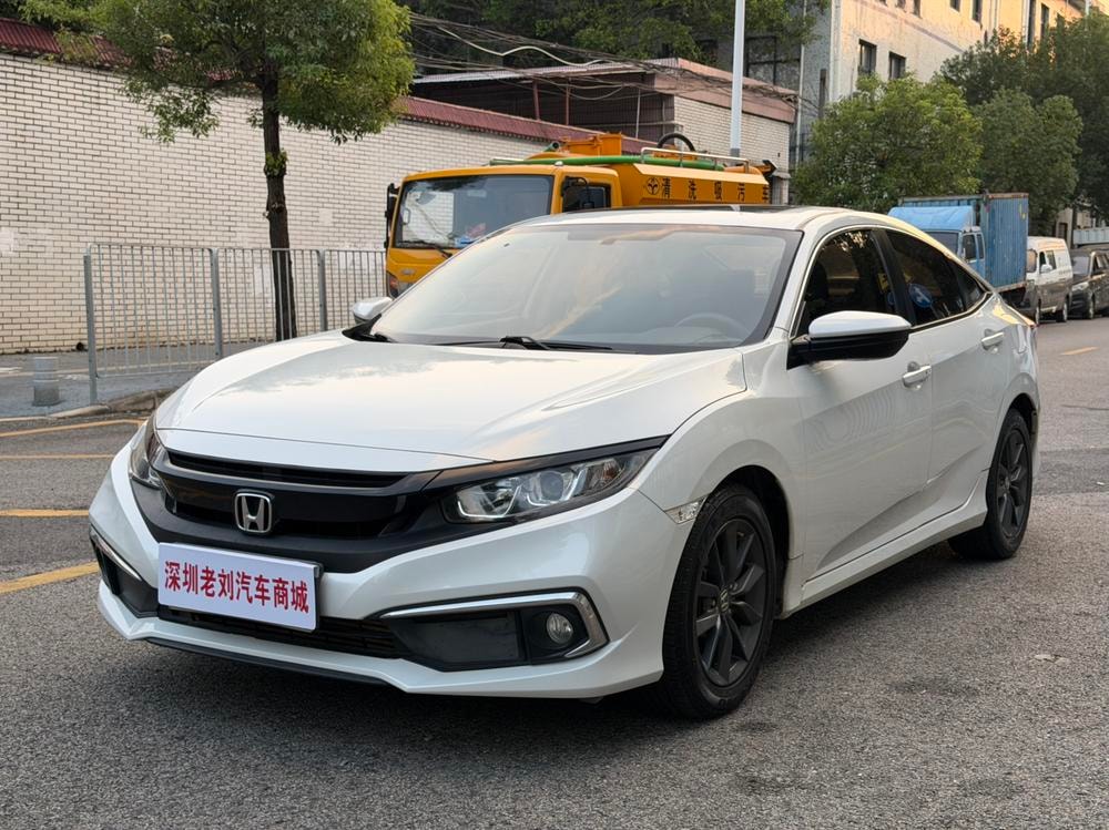 Honda Civic 2019 — фото автомобиля