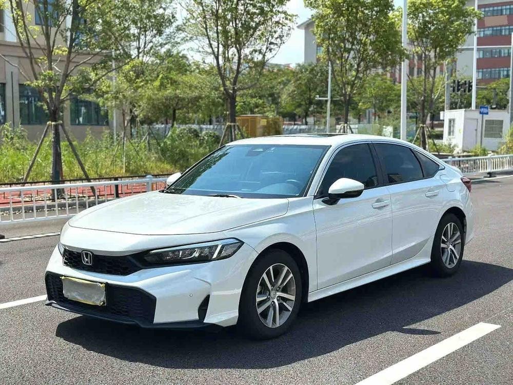 Honda Civic 2025 — фото автомобиля