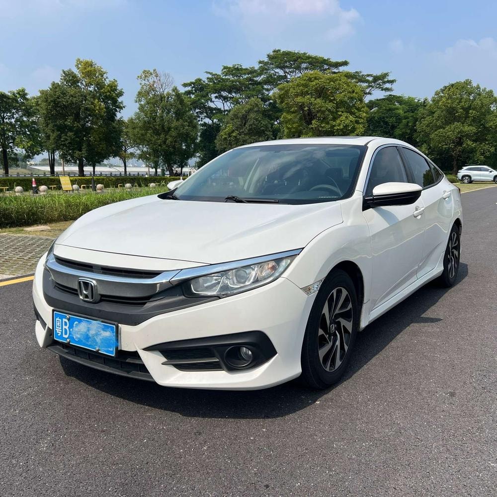 Honda Civic 2016 — фото автомобиля