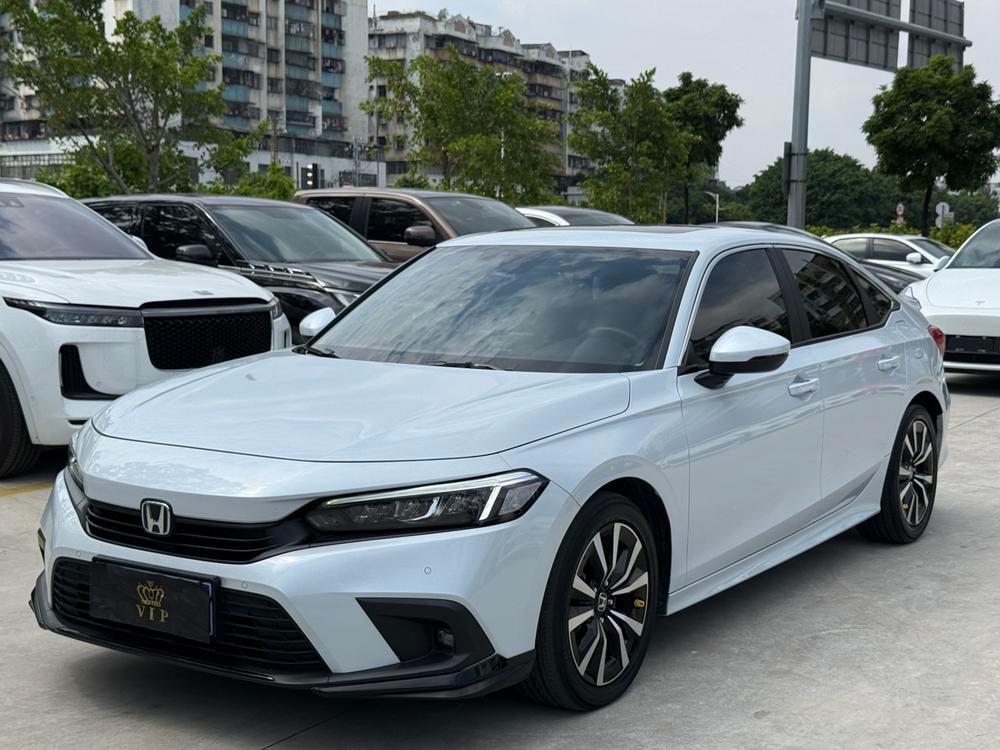 Honda Civic 2022 — фото автомобиля