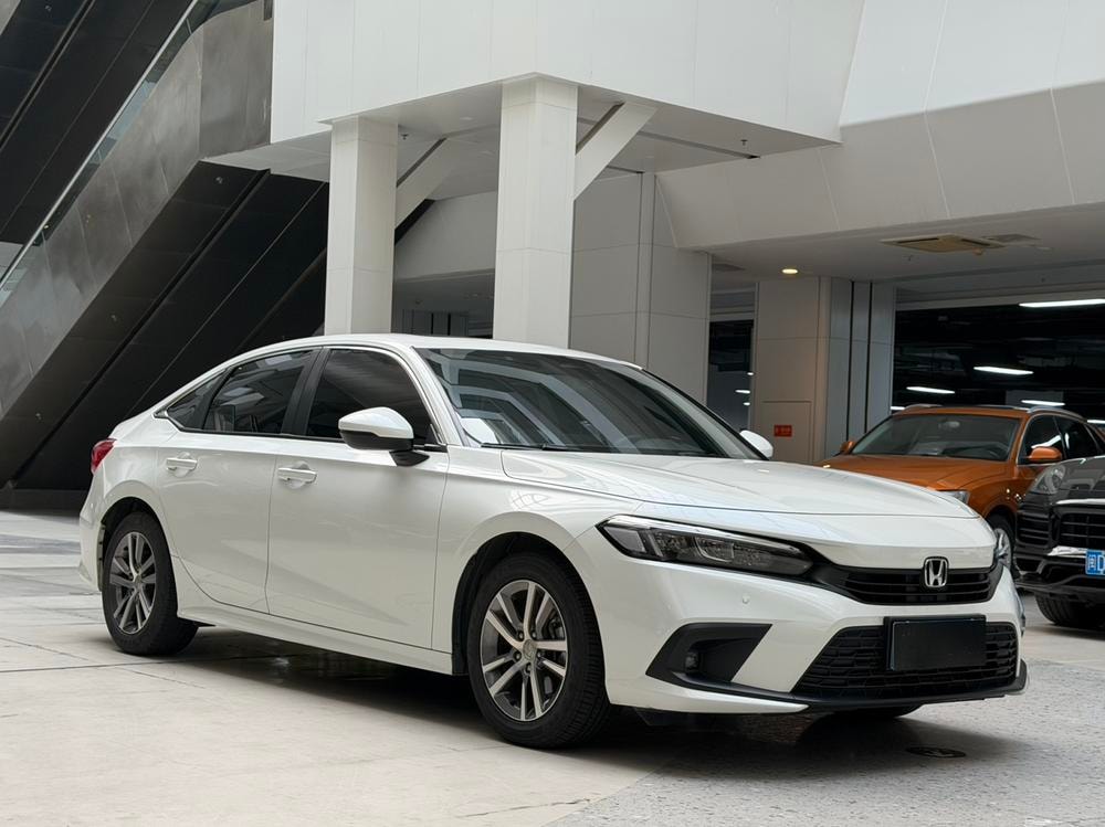 Honda Civic 2022 — фото автомобиля