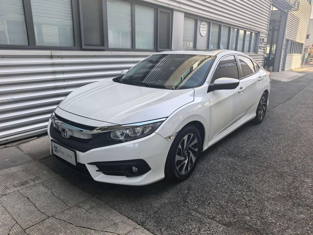 Honda Civic 2016 — фото автомобиля