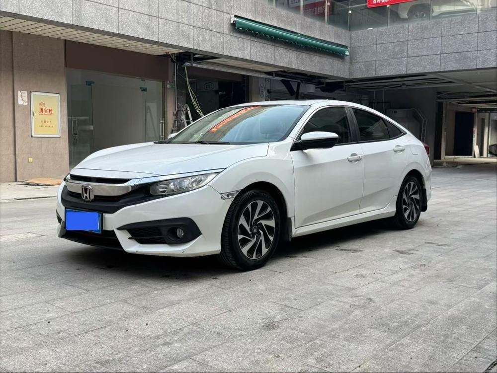 Honda Civic 2016 — фото автомобиля