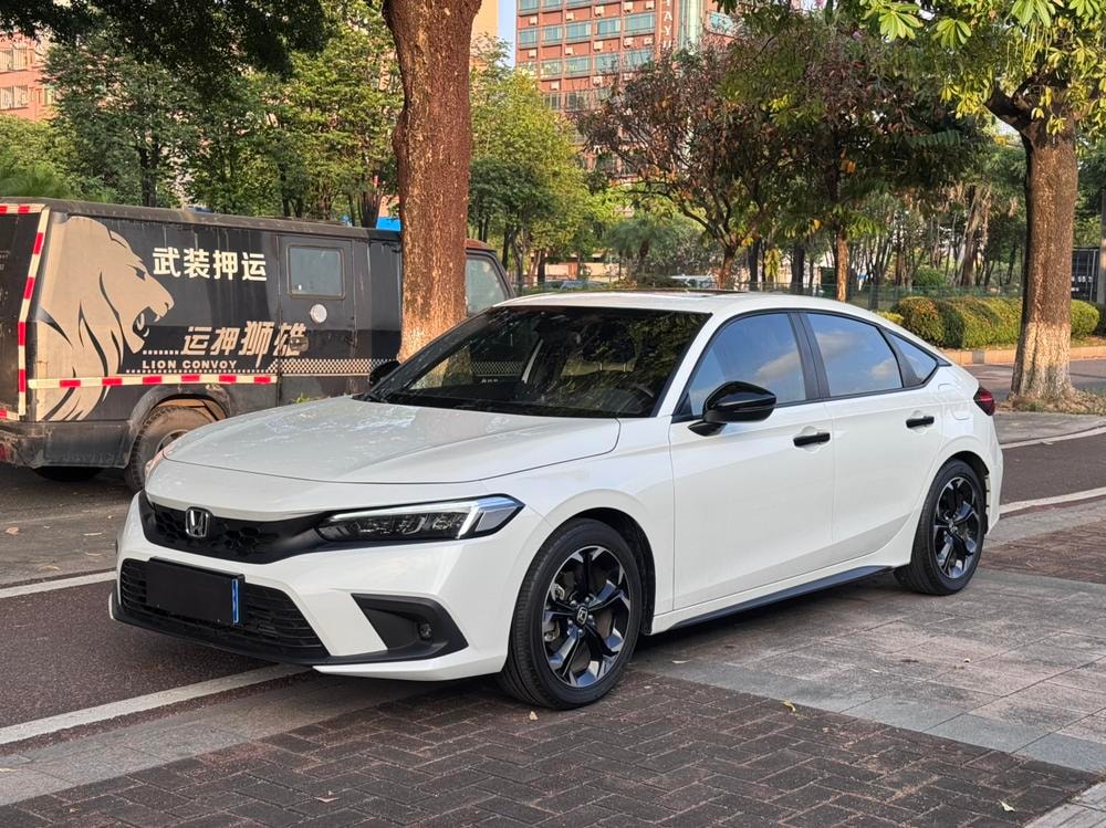 Honda Civic 2023 — фото автомобиля