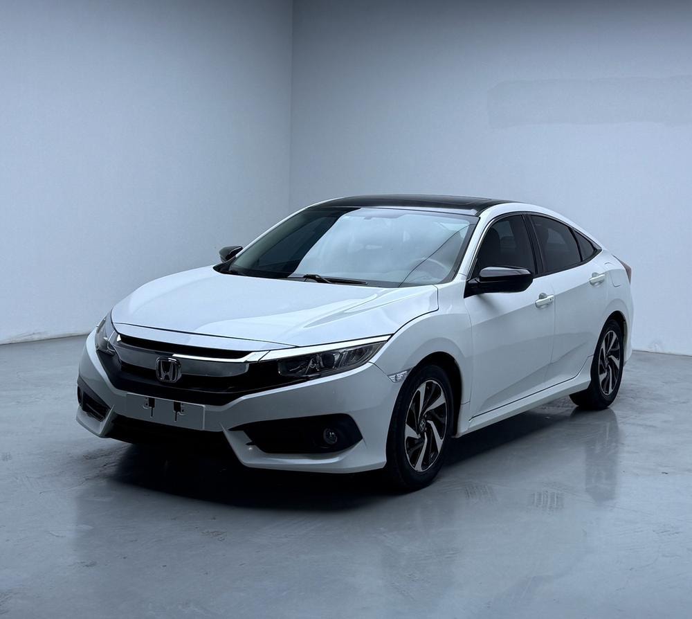 Honda Civic 2016 — фото автомобиля