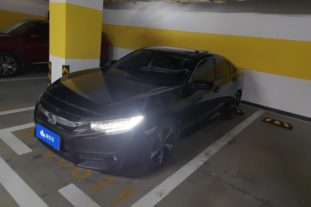 Honda Civic 2016 — фото автомобиля