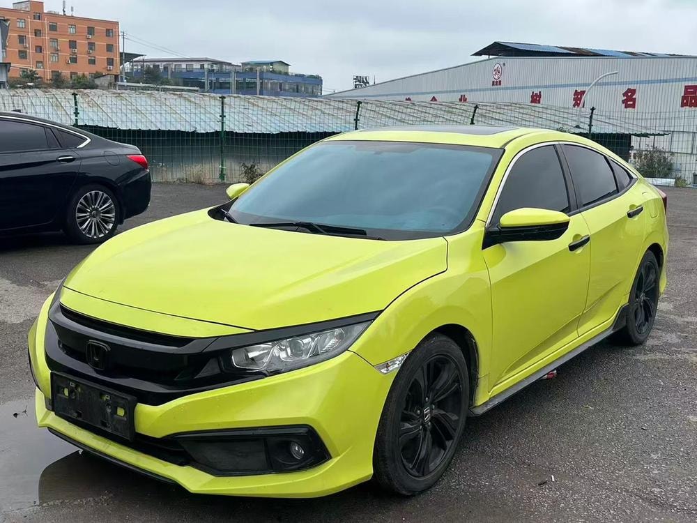 Honda Civic 2019 — фото автомобиля