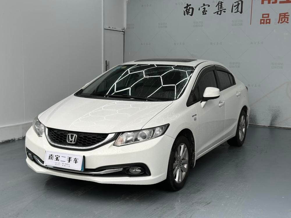 Honda Civic 2016 — фото автомобиля