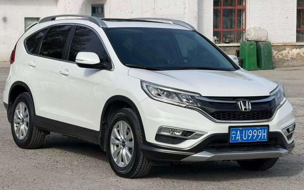 Honda CR-V 2016 — фото автомобиля