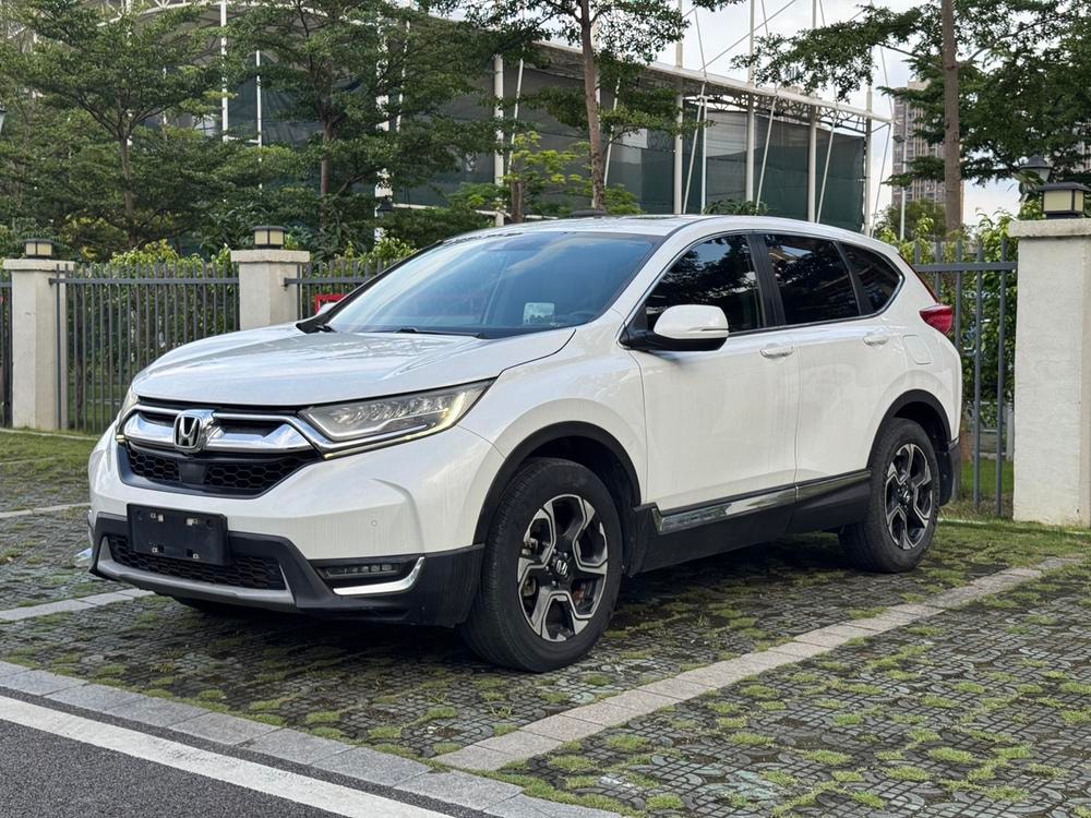 Honda CR-V 2017 — фото автомобиля 1