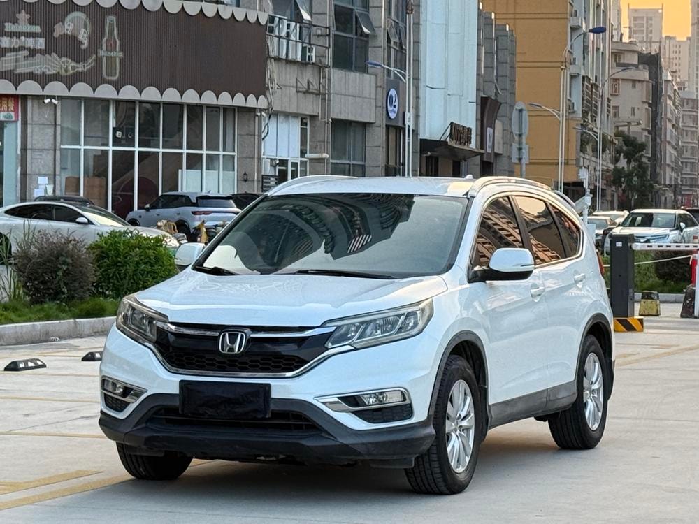 Honda CR-V 2016 — фото автомобиля