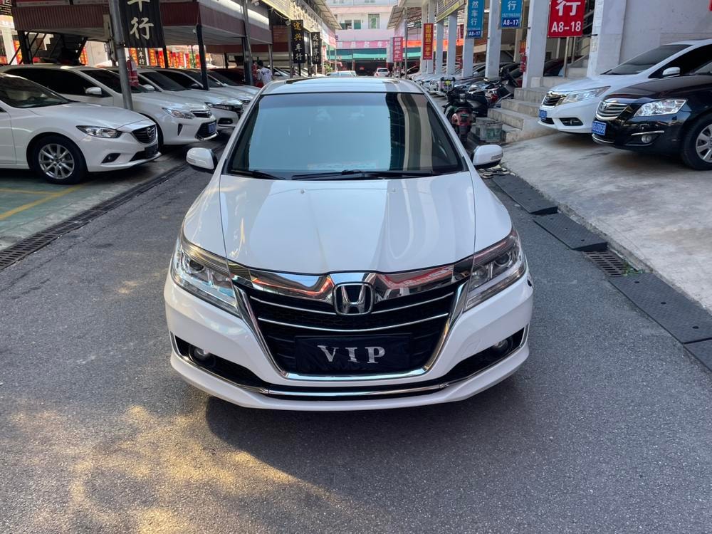 Honda Crider 2016 — фото автомобиля