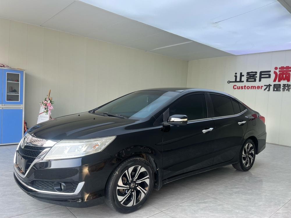 Honda Crider 2016 — фото автомобиля