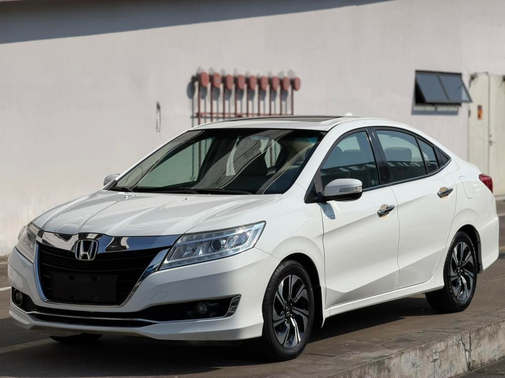 Honda Crider 2016 — фото автомобиля