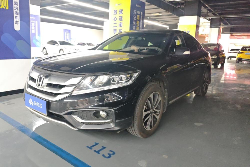 Honda Crosstour 2016 — фото автомобиля