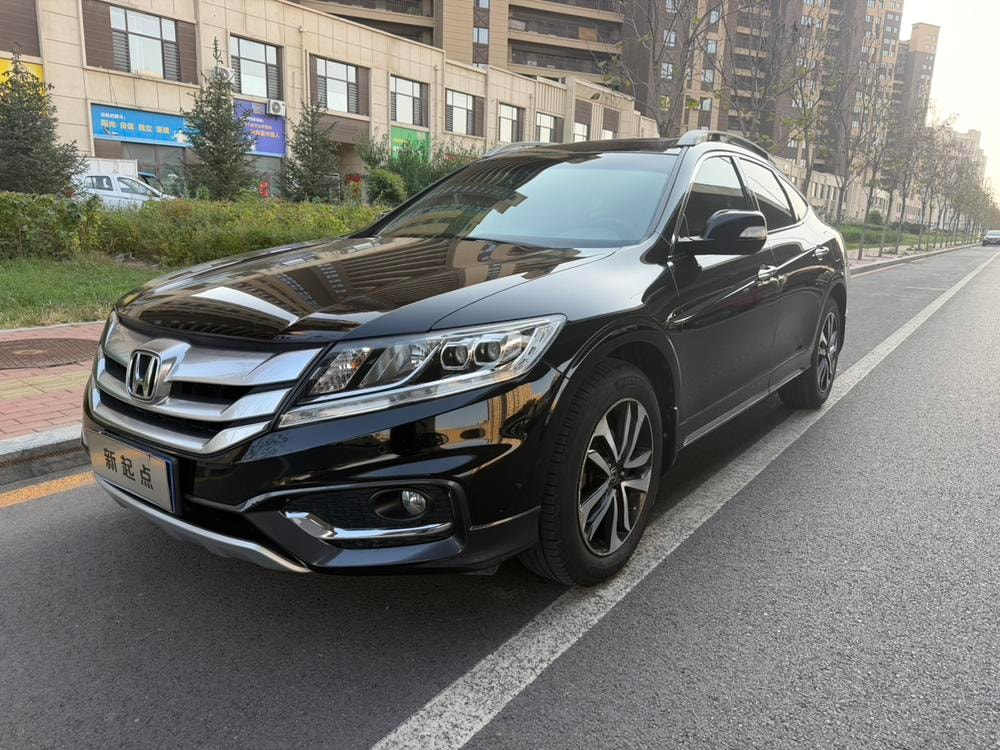 Honda Crosstour 2016 — фото автомобиля