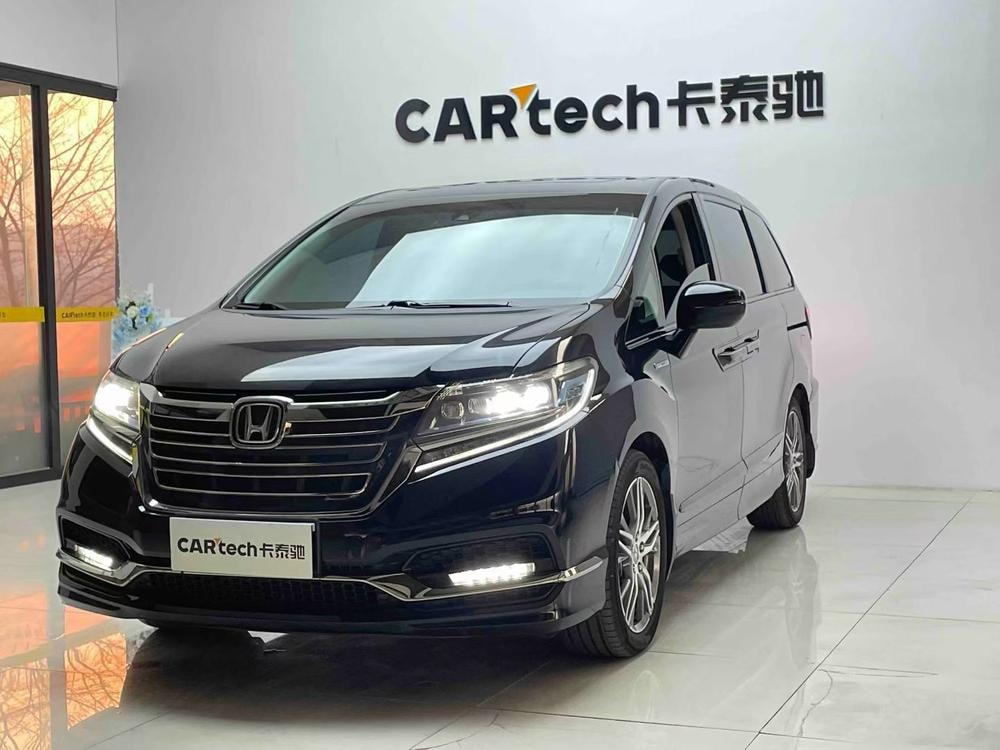 Honda Elysion 2019 — фото автомобиля
