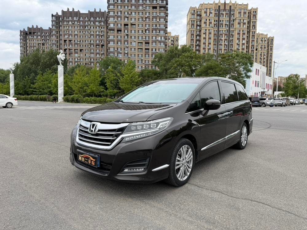 Honda Elysion 2016 — фото автомобиля 1