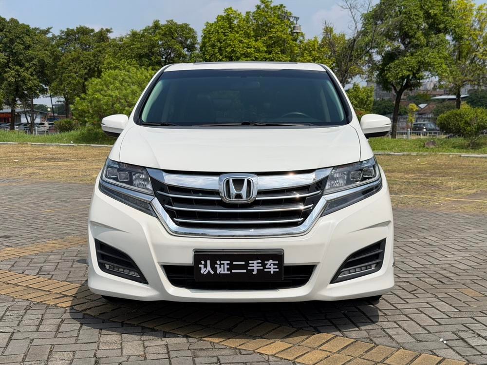 Honda Elysion 2016 — фото автомобиля 1