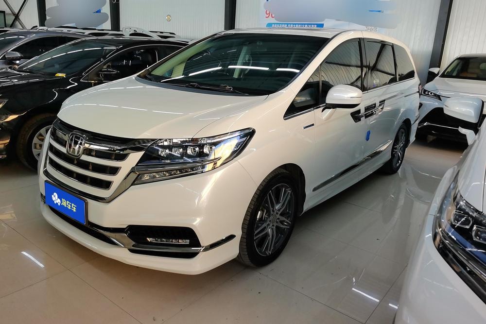 Honda Elysion 2019 — фото автомобиля 1
