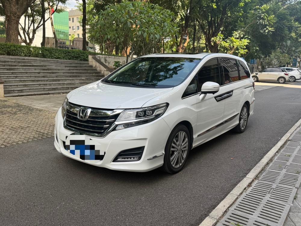 Honda Elysion 2016 — фото автомобиля