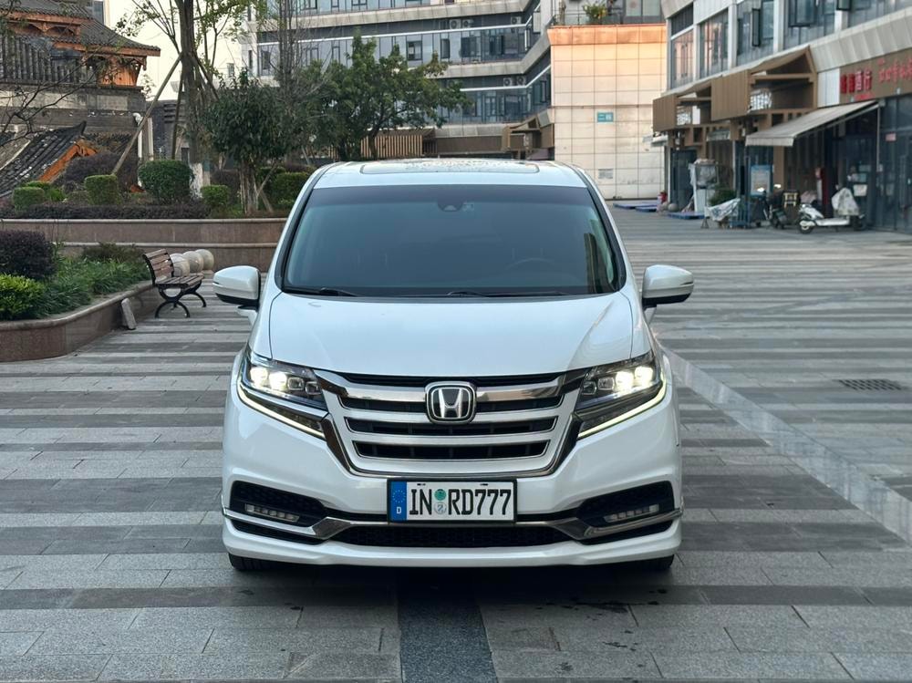 Honda Elysion 2019 — фото автомобиля