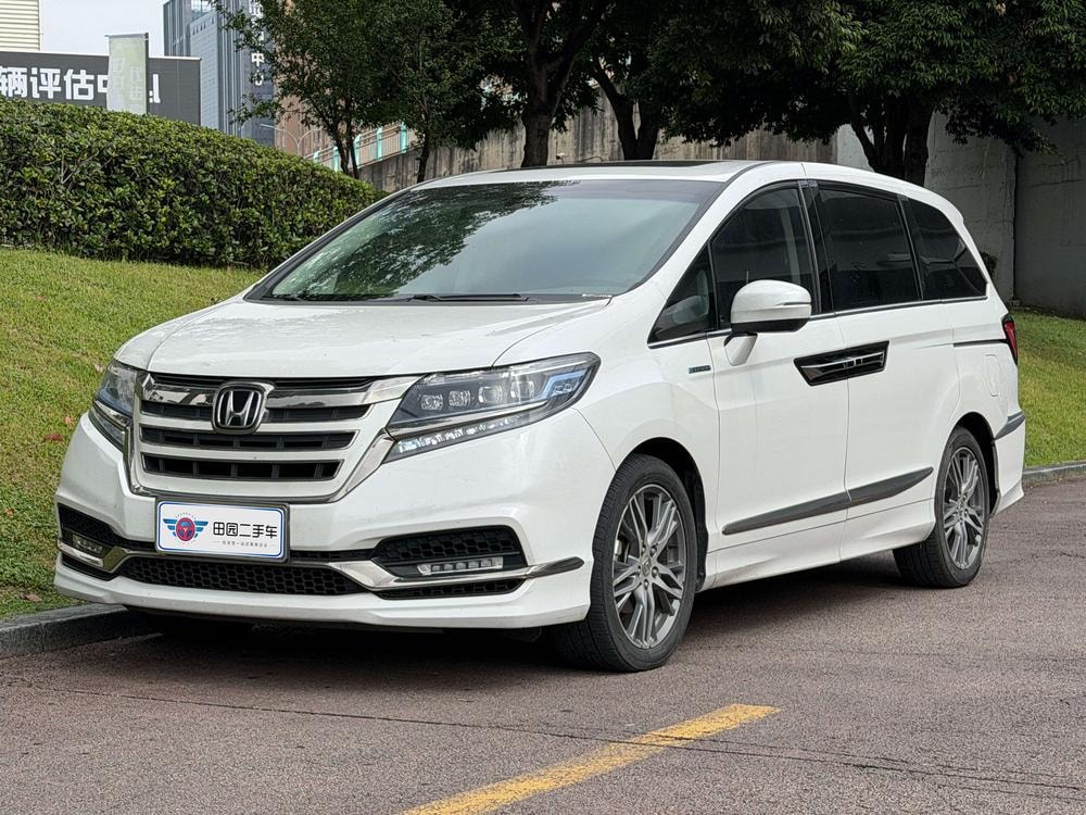 Honda Elysion 2019 — фото автомобиля