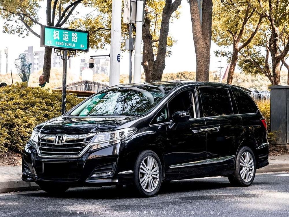Honda Elysion 2016 — фото автомобиля
