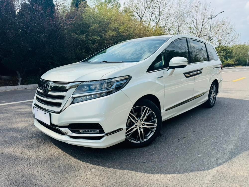 Honda Elysion 2019 — фото автомобиля