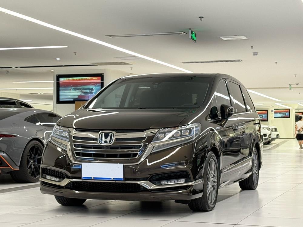 Honda Elysion 2019 — фото автомобиля