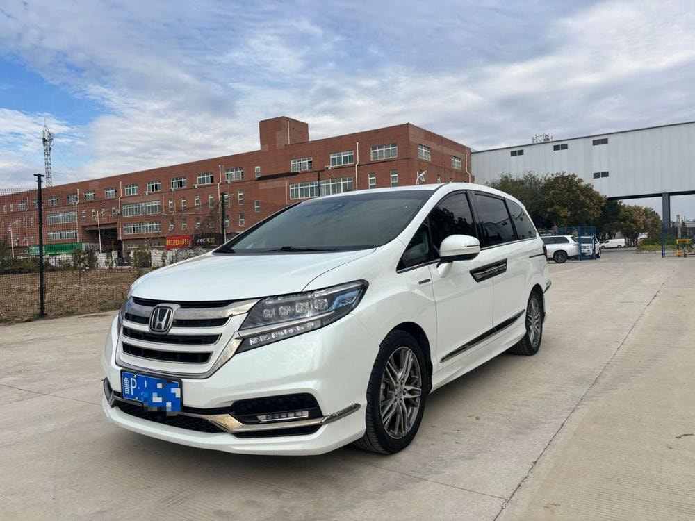 Honda Elysion 2019 — фото автомобиля 1