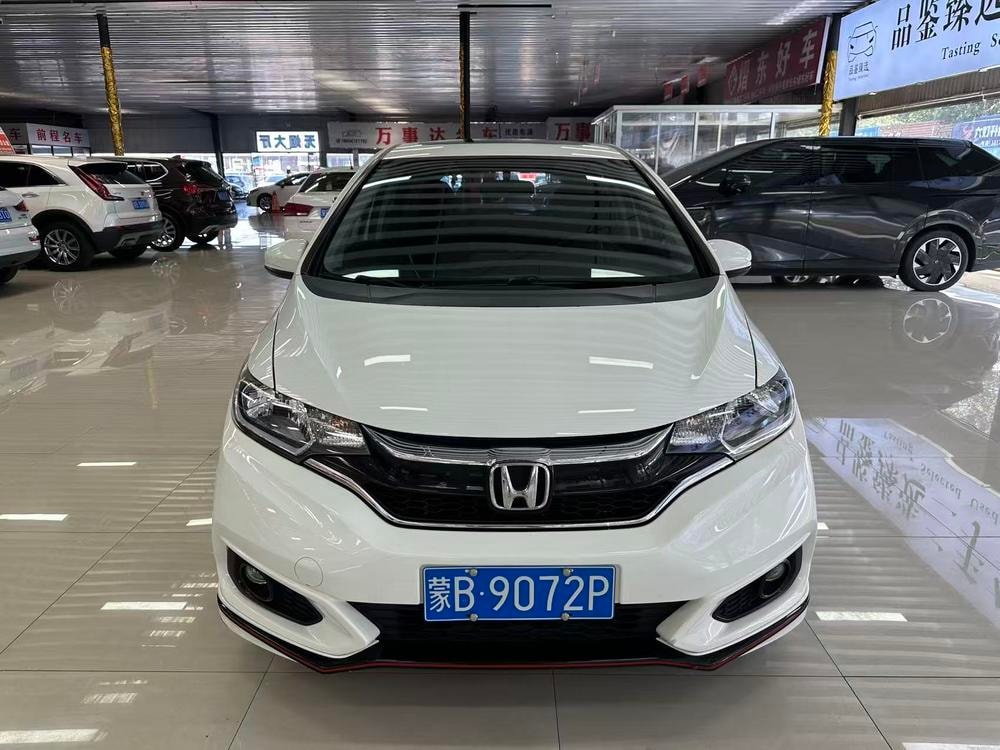 Honda Fit 2018 — фото автомобиля