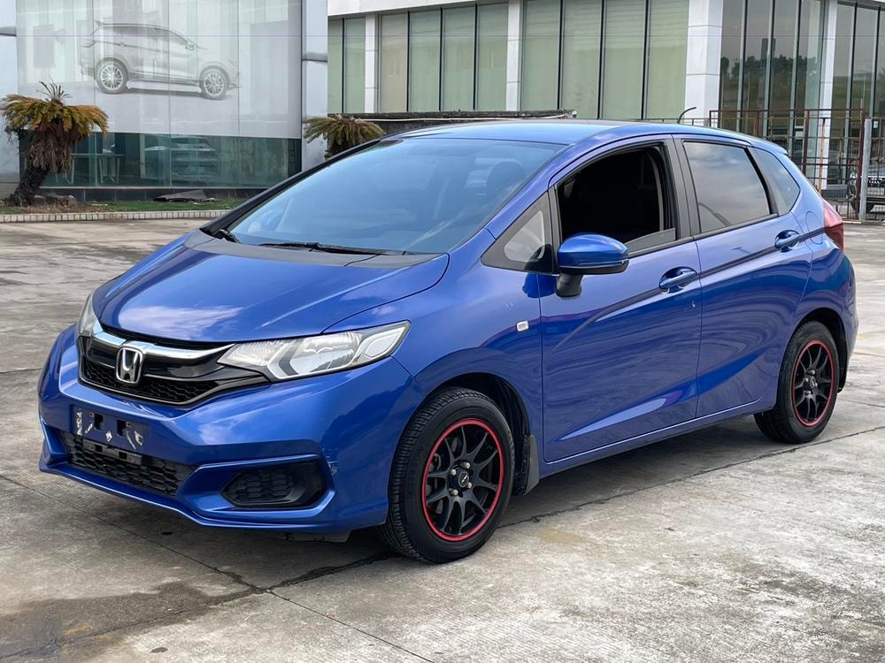 Honda Fit 2018 — фото автомобиля 1