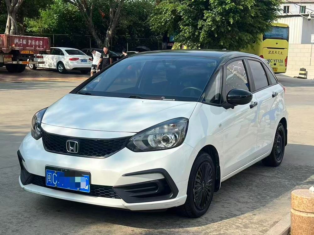 Honda Fit 2022 — фото автомобиля 1