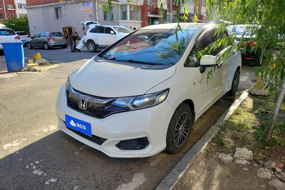 Honda Fit 2018 — фото автомобиля