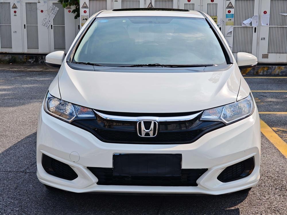 Honda Fit 2018 — фото автомобиля 1
