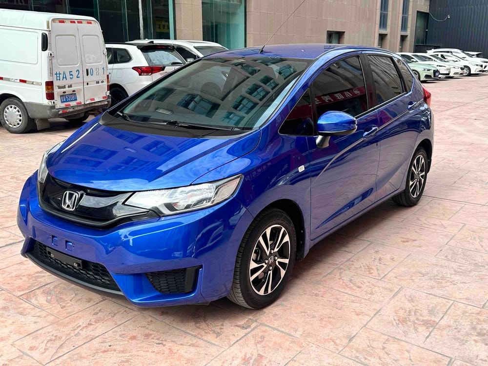 Honda Fit 2014 — фото автомобиля 1