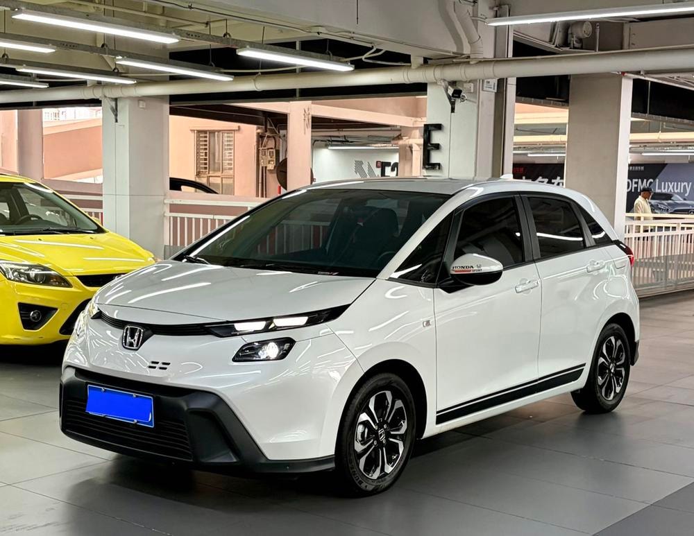 Honda Fit 2026 — фото автомобиля