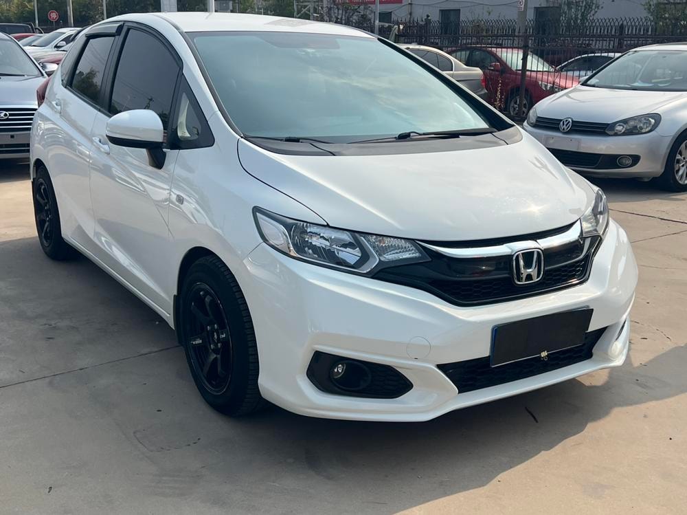 Honda Fit 2018 — фото автомобиля