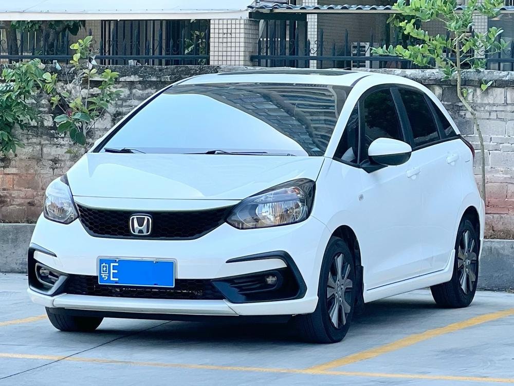 Honda Fit 2021 — фото автомобиля