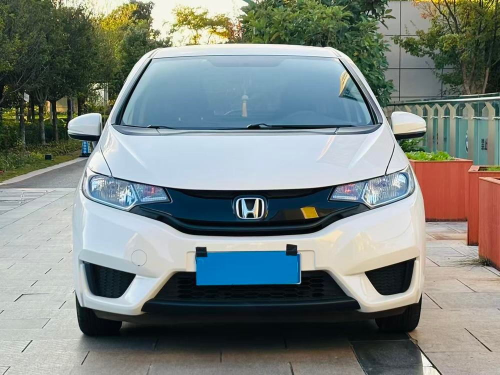 Honda Fit 2016 — фото автомобиля