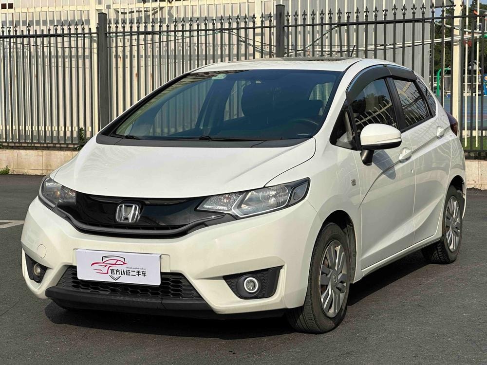 Honda Fit 2016 — фото автомобиля