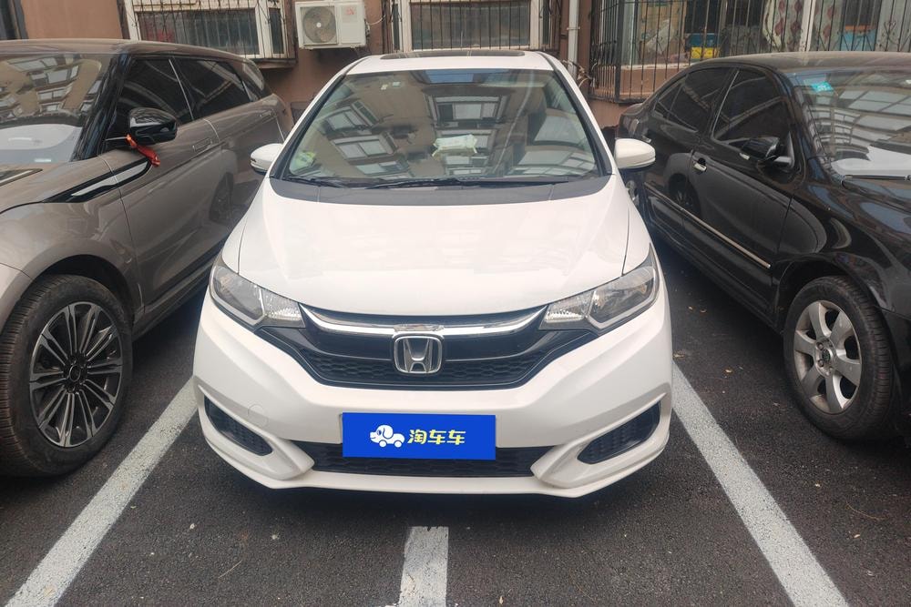 Honda Fit 2018 — фото автомобиля
