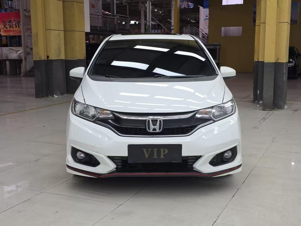 Honda Fit 2018 — фото автомобиля