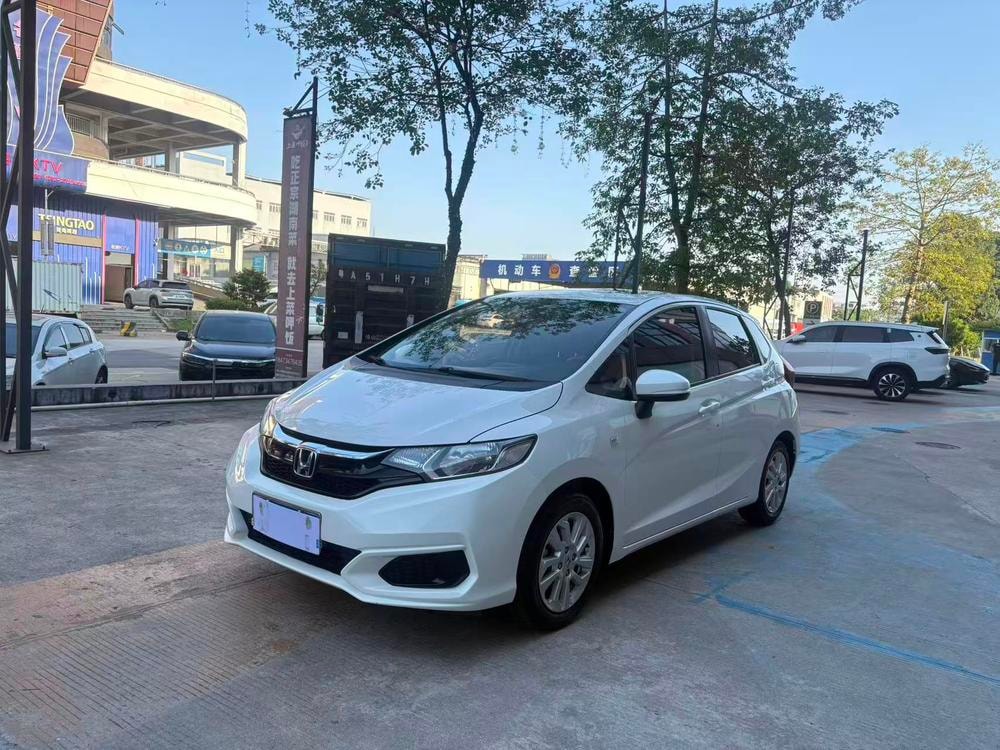 Honda Fit 2018 — фото автомобиля