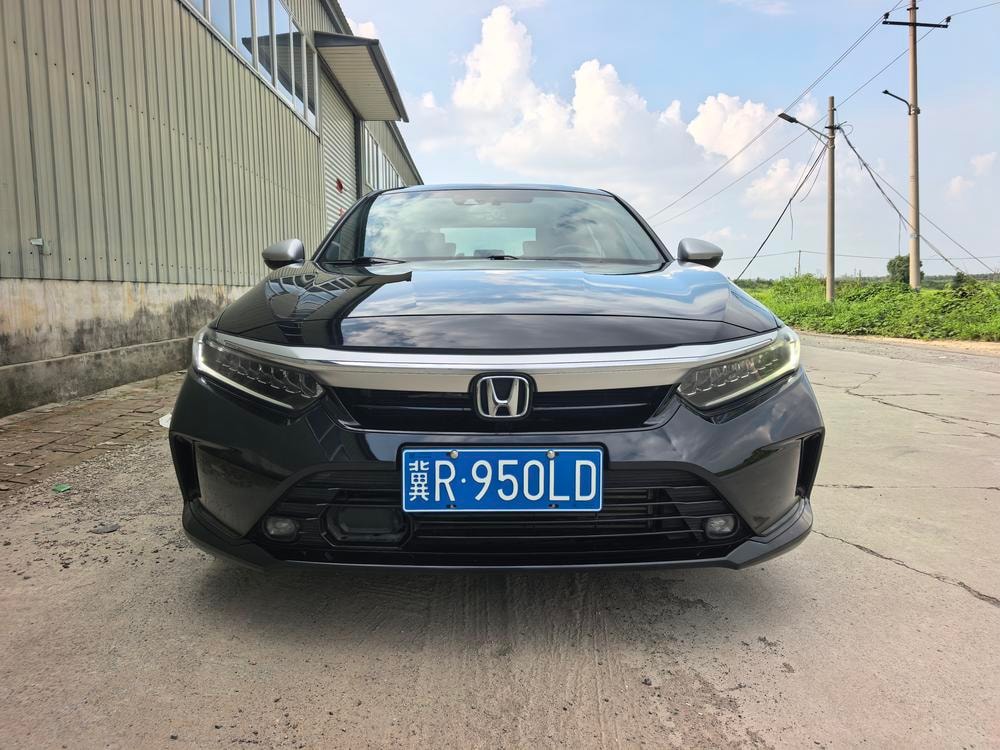 Honda Inspire 2022 — фото автомобиля