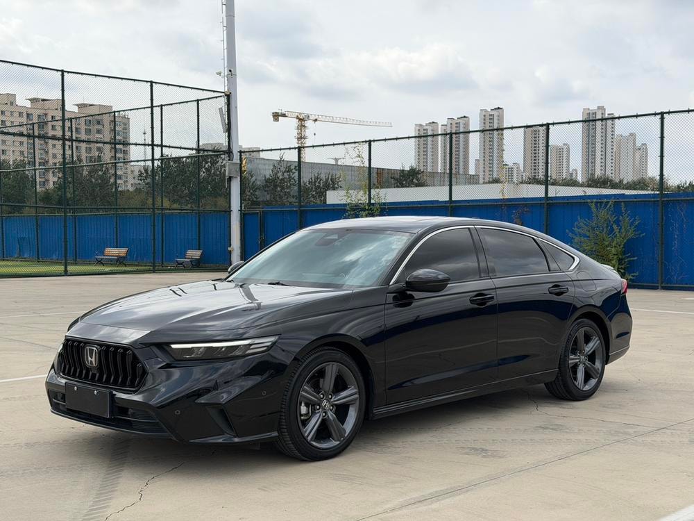 Honda Inspire 2023 — фото автомобиля