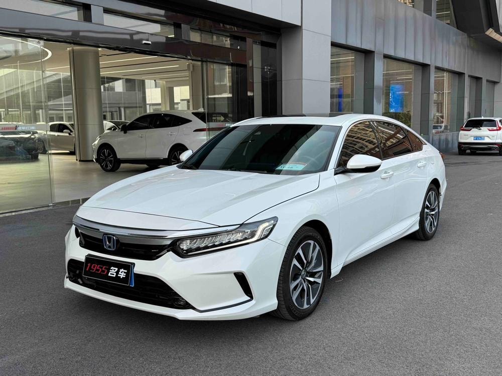 Honda Inspire 2022 — фото автомобиля 1