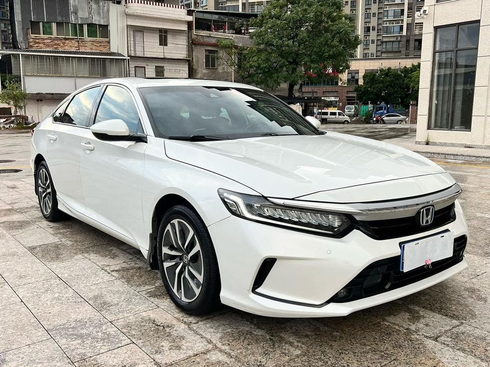 Honda Inspire 2022 — фото автомобиля 1