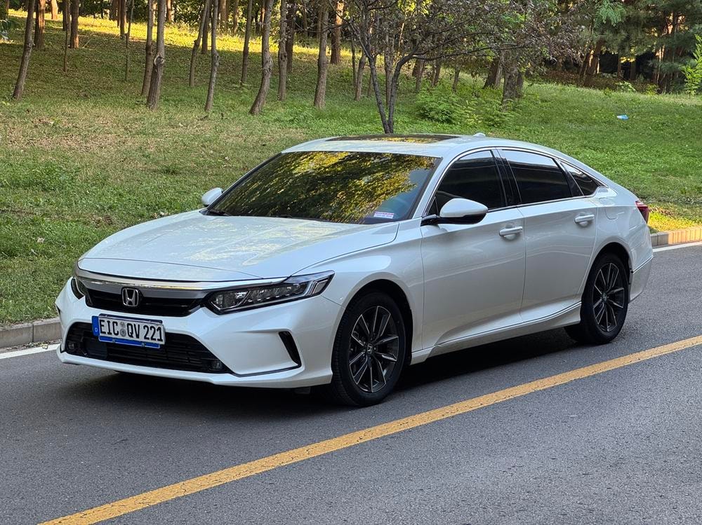 Honda Inspire 2022 — фото автомобиля 1